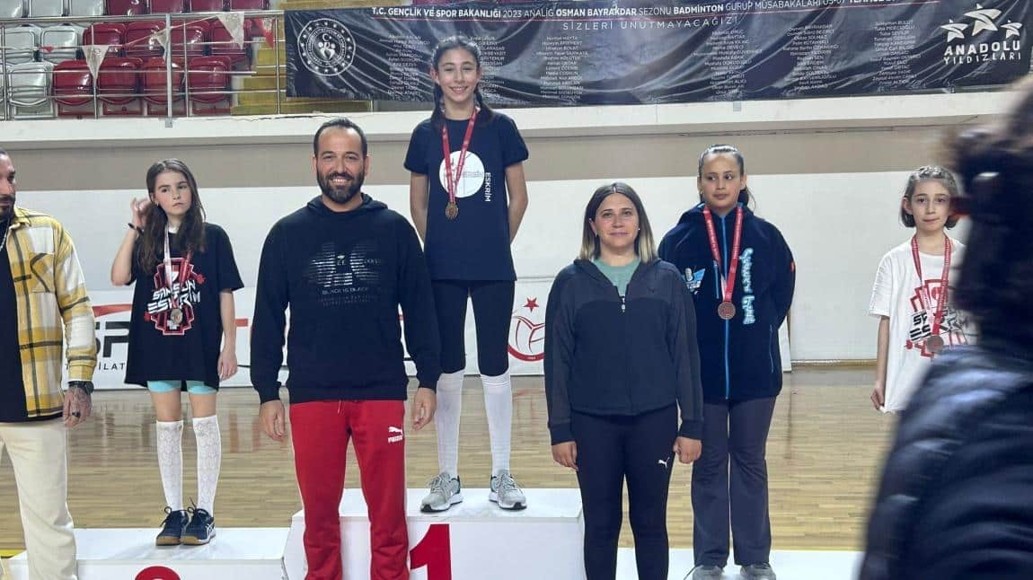 Öğrencimiz Nehir Tetikoglu Eskrim Küçükler Kategorisinde Türkiye Şampiyonu Olmuştur 